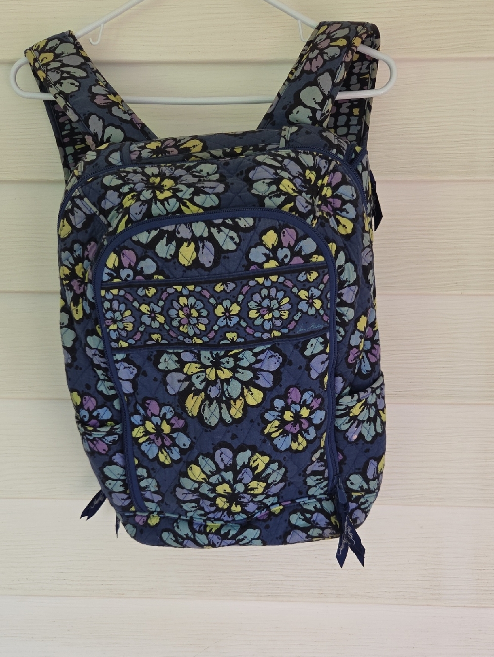 VERA BRADLEY Quilted Floral Navy Backpack - Unbranded